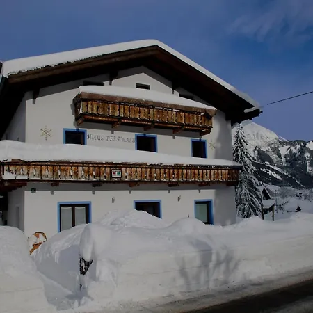 Flat Zugspitze Arena Slopes Apartment *